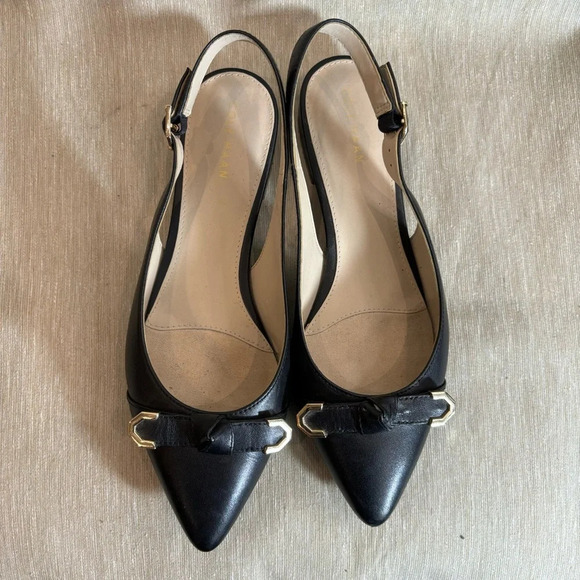 COLE HAAN Sz 6.5B Leather Flat Pointy Toe Knotted Bow w/ Metal Tips Slingbacks - Picture 3 of 11